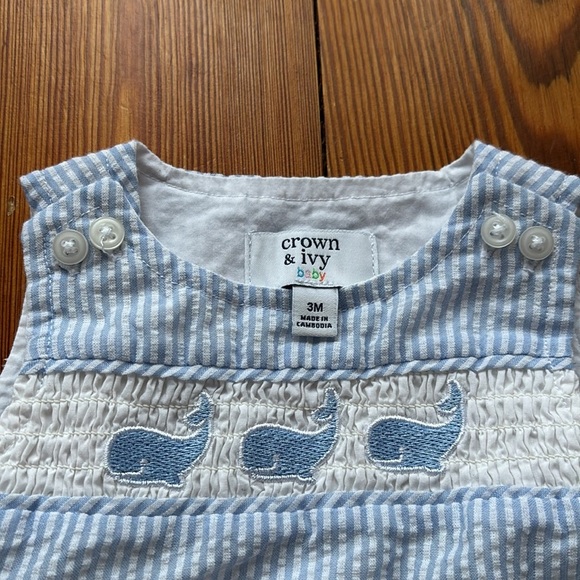 Crown & Ivy Seersucker Romper Blue And White Stripes Size 3 Months - Picture 2 of 6